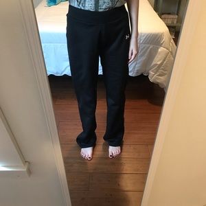 Women’s Under Armour black sweatpants size S